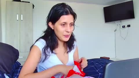 alouquaa online show from July 21, 1:57 pm
