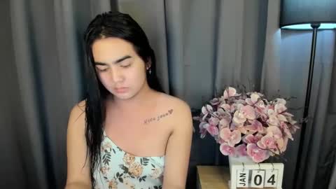 alovelydollnica online show from January 4, 10:49 am