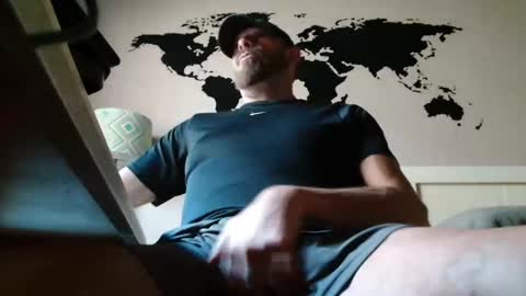 Snapshot of alph4beto chatting on October 11, 8:29 pm ALPH4BETO online show from October 11, 8:29 pm