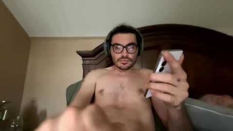 Snapshot of alpha_1992 chatting on May 13, 11:18 am Alphas Garden of Eden online show from May 13, 11:18 am