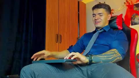 alpha_dominus_ online show from October 20, 3:29 am