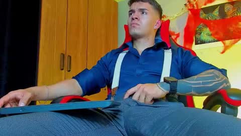 alpha_dominus_ online show from October 22, 5:08 am