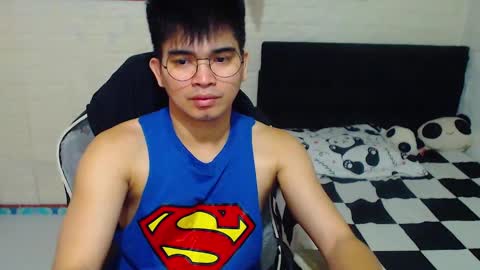 Snapshot of alpha_rider chatting on December 11, 6:36 am Angelo online show from December 11, 6:36 am