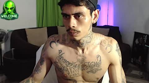 Snapshot of alpha_zom chatting on May 15, 12:39 am Alpha Zom online show from May 15, 12:39 am