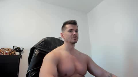 Snapshot of alphagodleatherking92 chatting on February 19, 10:22 am LeatherMaster online show from February 19, 10:22 am
