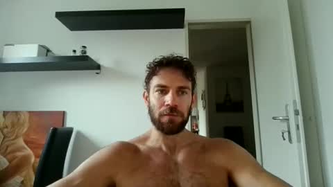 alphah_hunk online show from October 9, 10:24 am