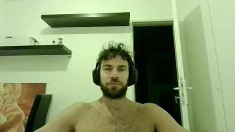 alphah_hunk online show from October 11, 6:39 pm