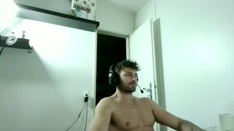 alphah_hunk online show from December 19, 7:10 pm