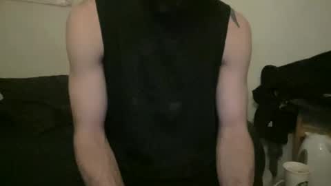 Snapshot of alphajosh chatting on February 1, 9:11 am alphajosh online show from February 1, 9:11 am