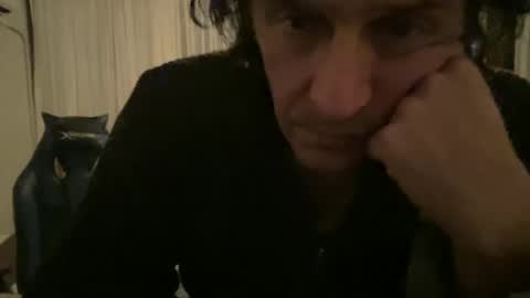 Snapshot of alphandre chatting on January 19, 5:39 pm AlphAndre online show from January 19, 5:39 pm