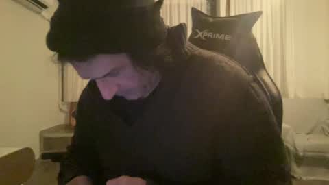 Snapshot of alphandre chatting on February 13, 6:05 pm AlphAndre online show from February 13, 6:05 pm