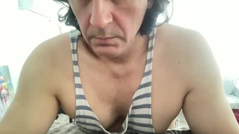 Snapshot of alphandre chatting on March 2, 11:29 am AlphAndre online show from March 2, 11:29 am