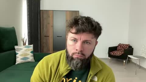 Snapshot of alphasparks chatting on February 7, 8:22 am Jhonny online show from February 7, 8:22 am