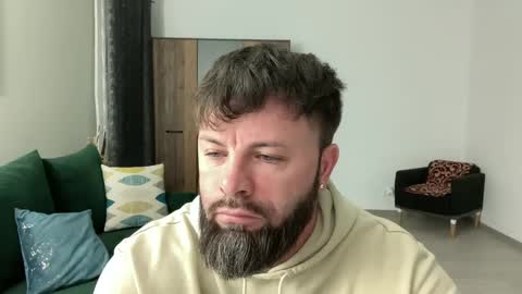 Snapshot of alphasparks chatting on March 10, 3:34 am Jhonny online show from March 10, 3:34 am