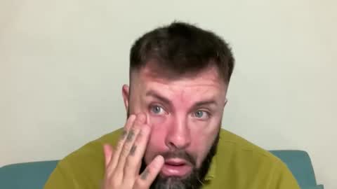 Snapshot of alphasparks chatting on September 30, 2:38 am Jhonny online show from September 30, 2:38 am