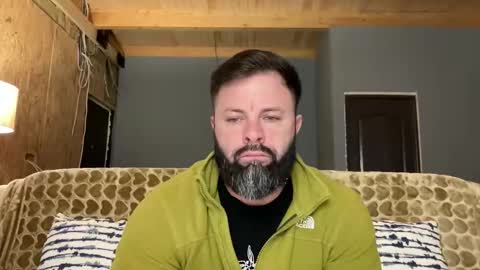 Snapshot of alphasparks chatting on October 13, 2:44 am Jhonny online show from October 13, 2:44 am