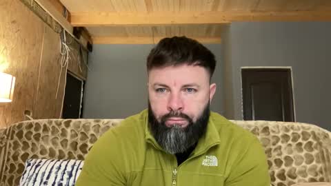 Snapshot of alphasparks chatting on October 21, 2:34 am Jhonny online show from October 21, 2:34 am