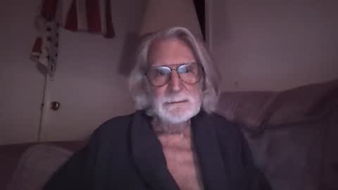 AlphaUniform online show from January 7, 5:54 am