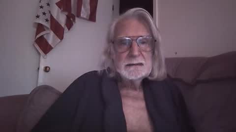 AlphaUniform online show from March 13, 1:51 pm