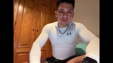 Snapshot of alt3rego97 chatting on March 1, 1:51 am alt3rego97 online show from March 1, 1:51 am