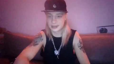 altboy010 online show from January 13, 5:18 pm