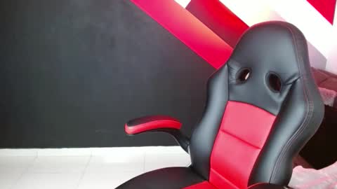 Alter  online show from December 12, 9:37 pm