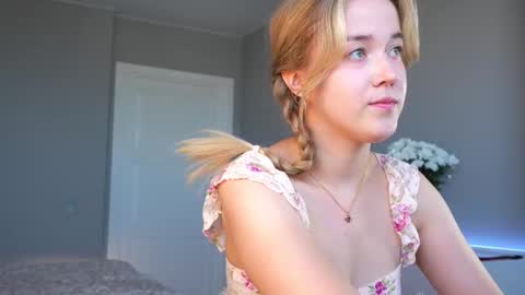 Amelia NEXT STREAM  online show from September 12, 1:33 pm