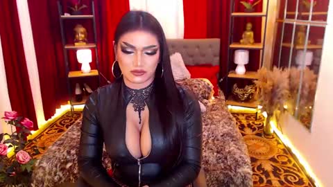 Snapshot of alurajhenson chatting on December 27, 2:14 am Alura Jhenson online show from December 27, 2:14 am