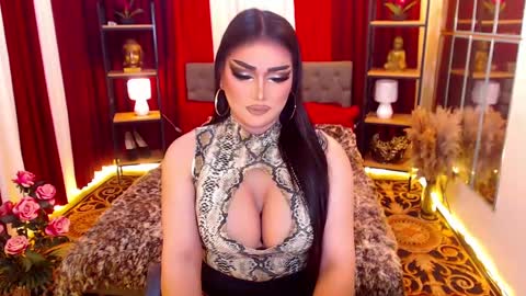 Snapshot of alurajhenson chatting on December 28, 7:11 pm Alura Jhenson online show from December 28, 7:11 pm