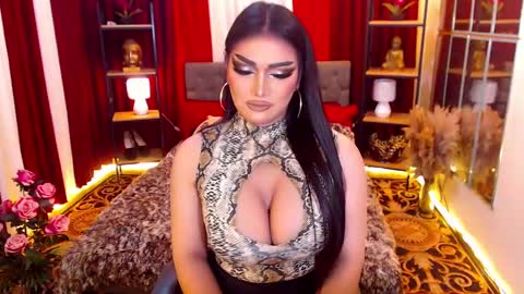 Snapshot of alurajhenson chatting on December 28, 10:13 pm Alura Jhenson online show from December 28, 10:13 pm