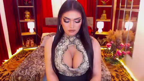 Snapshot of alurajhenson chatting on January 8, 1:31 pm Alura Jhenson online show from January 8, 1:31 pm