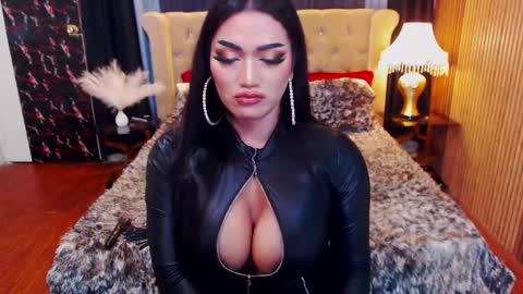 Snapshot of alurajhenson chatting on March 3, 9:59 pm Alura Jhenson online show from March 3, 9:59 pm