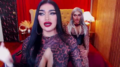 Snapshot of alurajhenson chatting on October 25, 6:46 pm Alura Jhenson online show from October 25, 6:46 pm