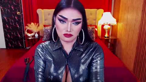 Snapshot of alurajhenson chatting on October 27, 7:07 pm Alura Jhenson online show from October 27, 7:07 pm