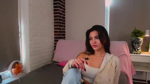 Amelia online show from September 9, 12:05 pm