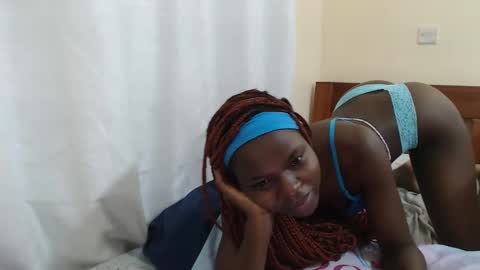 Snapshot of alvine_keji chatting on April 23, 12:34 am Alvine keji online show from April 23, 12:34 am