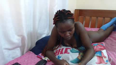 Snapshot of alvine_keji chatting on April 29, 9:24 am Alvine keji online show from April 29, 9:24 am