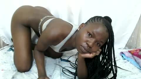 Snapshot of alvine_keji chatting on July 4, 6:52 am Alvine keji online show from July 4, 6:52 am