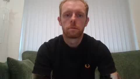 Snapshot of alvisbr chatting on December 14, 11:04 am alvisbr online show from December 14, 11:04 am