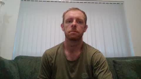 Snapshot of alvisbr chatting on December 15, 9:02 am alvisbr online show from December 15, 9:02 am