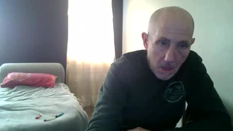 Snapshot of always_hard_will_use chatting on March 26, 6:35 pm always_hard_will_use online show from March 26, 6:35 pm