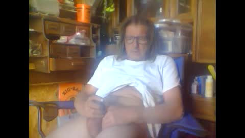 Snapshot of alwayshard4u1 chatting on January 1, 7:10 pm alwayshard4u1 online show from January 1, 7:10 pm