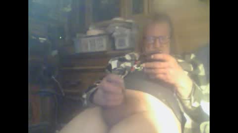 Snapshot of alwayshard4u1 chatting on January 3, 11:46 am alwayshard4u1 online show from January 3, 11:46 am