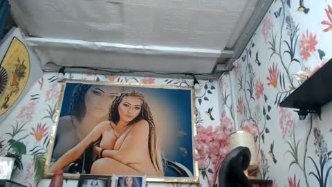 SARAHEYHEYHUGECOCK online show from February 5, 3:55 am