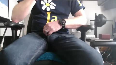 alwaysupforit12 online show from January 8, 11:45 am