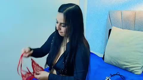   A L Y  online show from September 23, 11:35 am