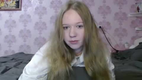 Snapshot of alya764770 chatting on April 5, 12:19 am alya764770 online show from April 5, 12:19 am