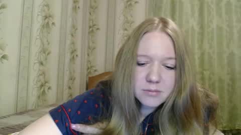 Snapshot of alya764770 chatting on April 13, 8:58 pm alya764770 online show from April 13, 8:58 pm