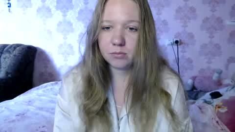 Snapshot of alya764770 chatting on June 14, 12:07 pm alya764770 online show from June 14, 12:07 pm