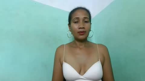 Snapshot of alyahtah chatting on June 6, 7:13 am alyahtah online show from June 6, 7:13 am